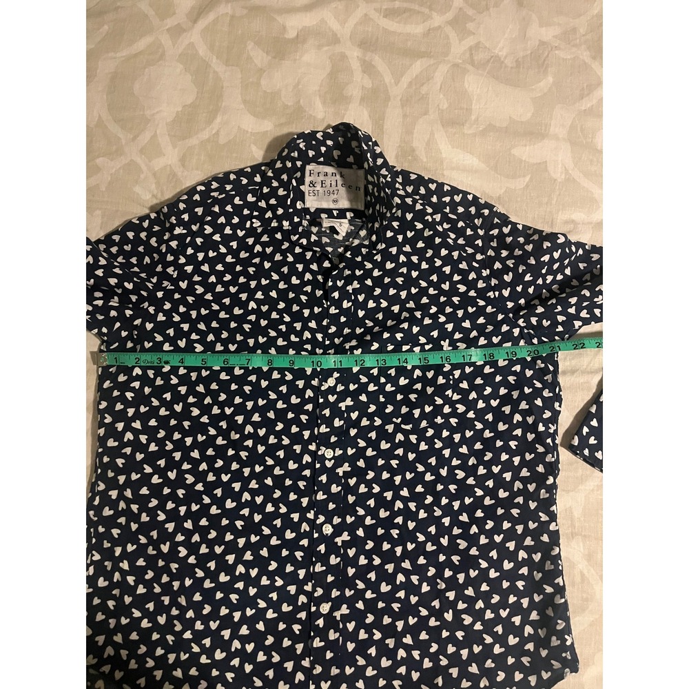 Frank & Eileen "Eileen" navy blue white heart printed cotton button up xs - Picture 4 of 8